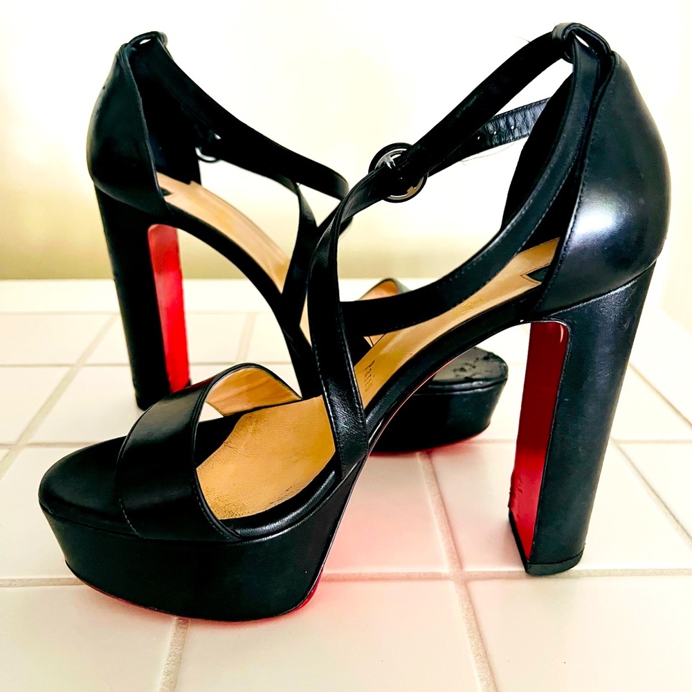 Christian Louboutin - Loubi Bee Alta - Black Platform Sandal